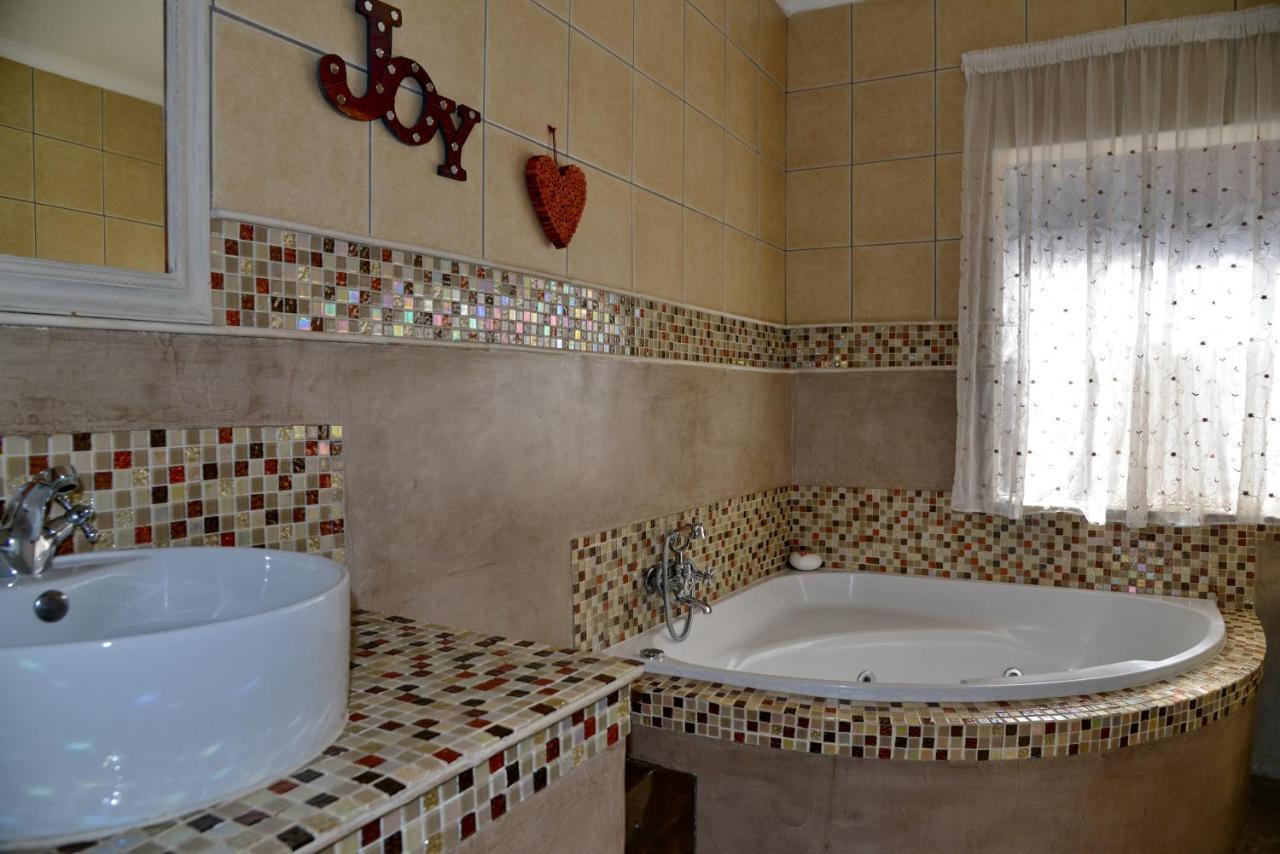 Annie'S Boutique Guesthouse And Garden Spa Хартбиспурт Экстерьер фото