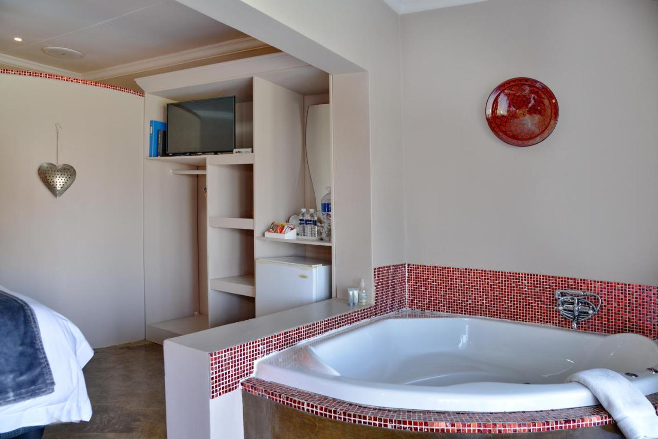 Annie'S Boutique Guesthouse And Garden Spa Хартбиспурт Экстерьер фото